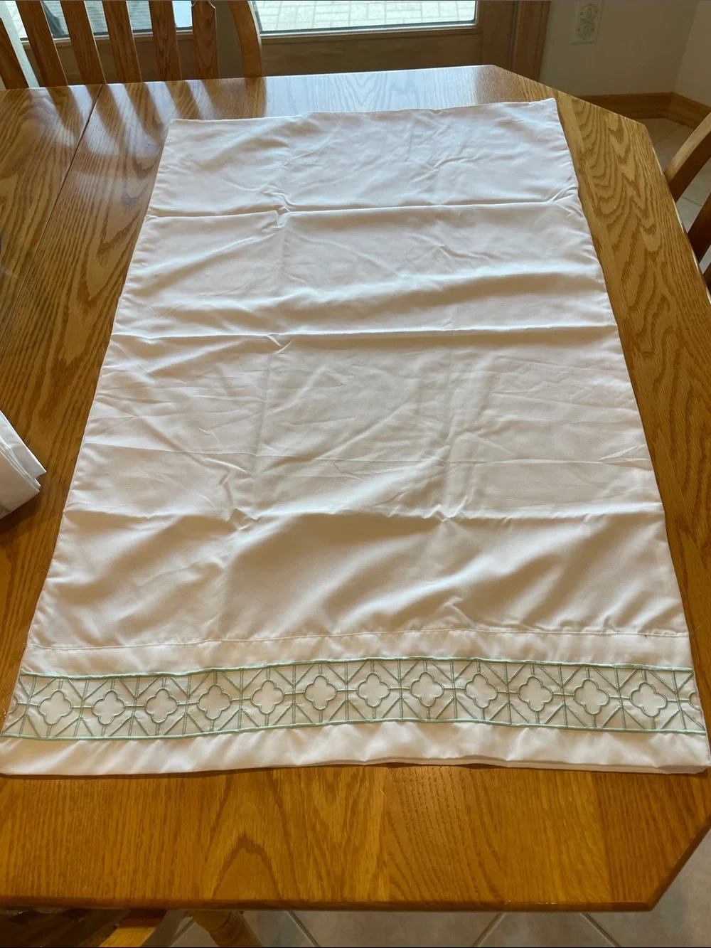 White King Sheet Set with Green Embroidered Border